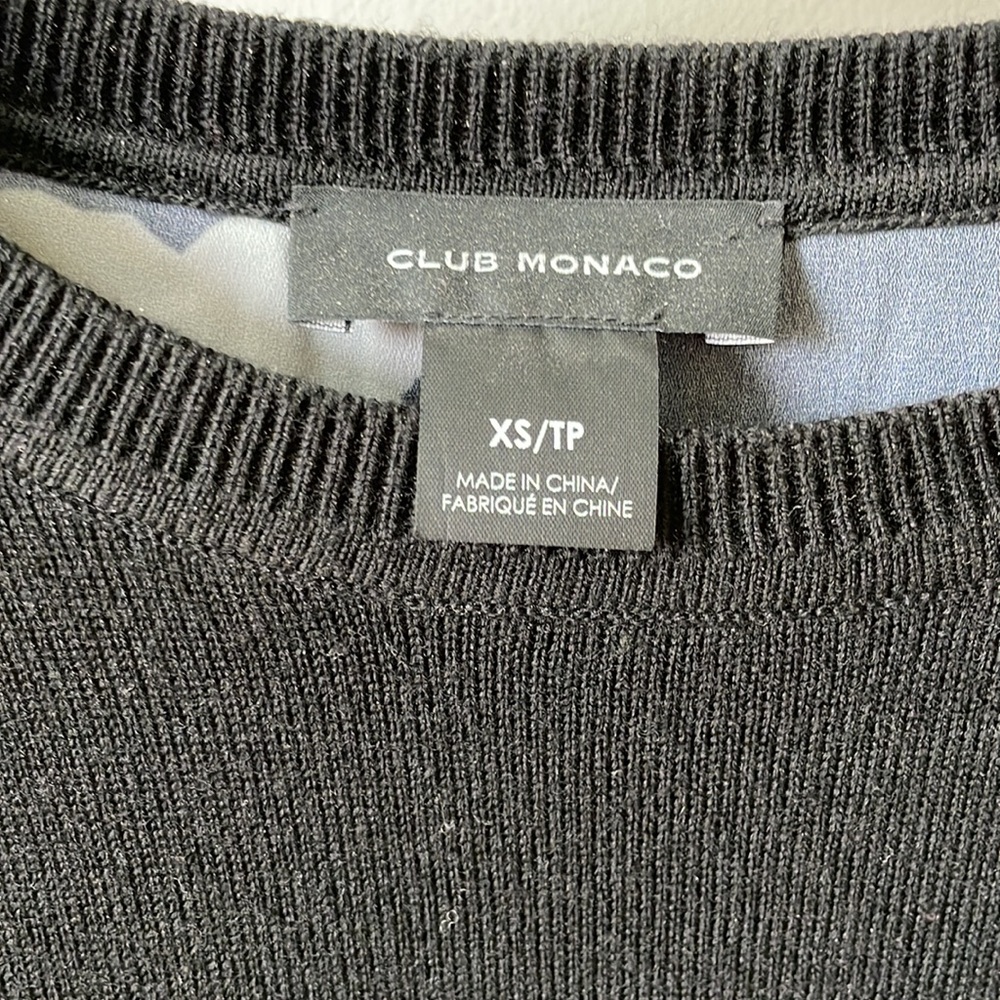 Beautiful merino sweater from club Monaco - Picture 2 of 6